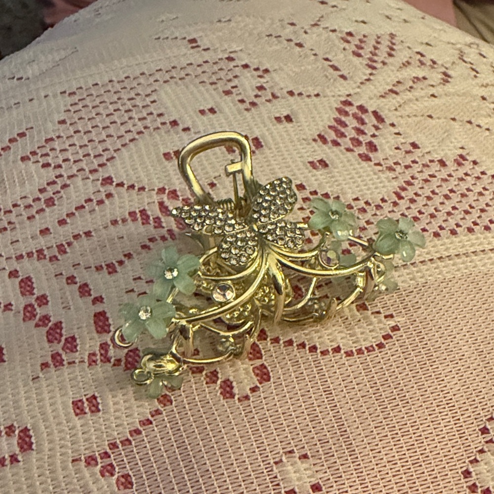 Mint and Gold Butterfly Claw Clip Hair Clip NWOT - Picture 2 of 5